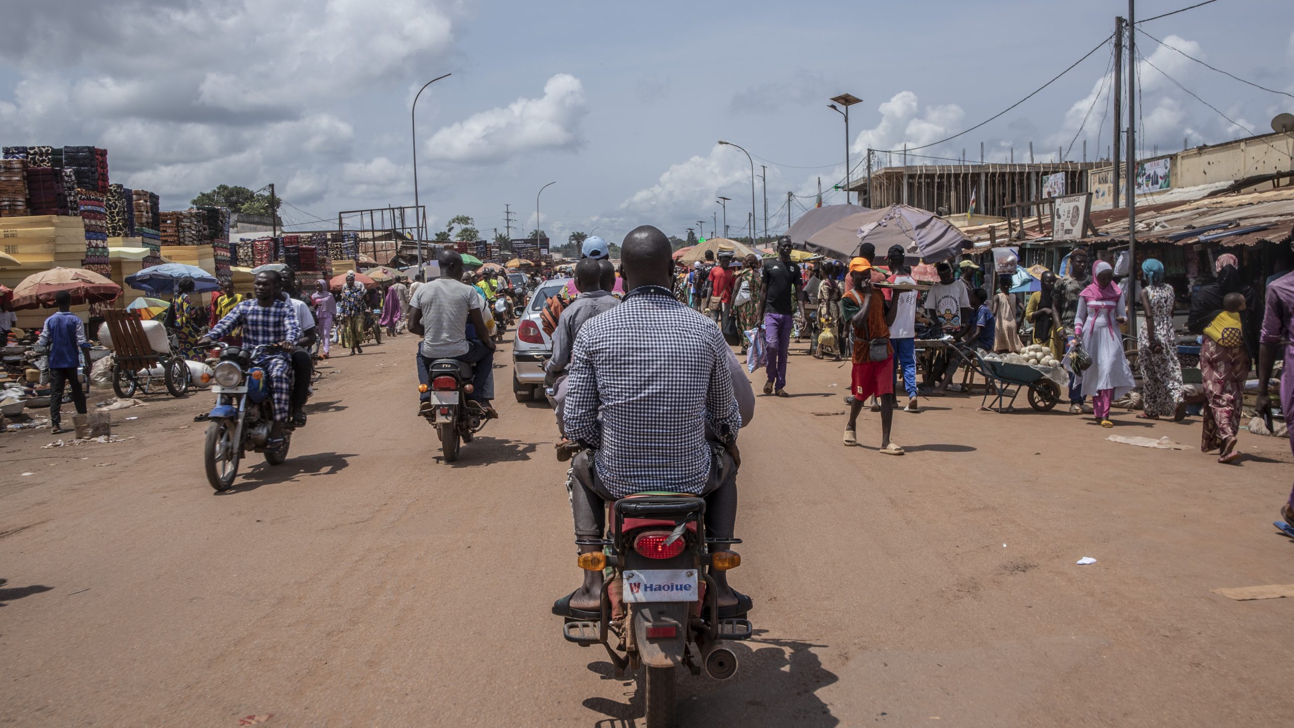 Le marché de Km5 à Bangui : un chaos routier qui paralyse la circulation