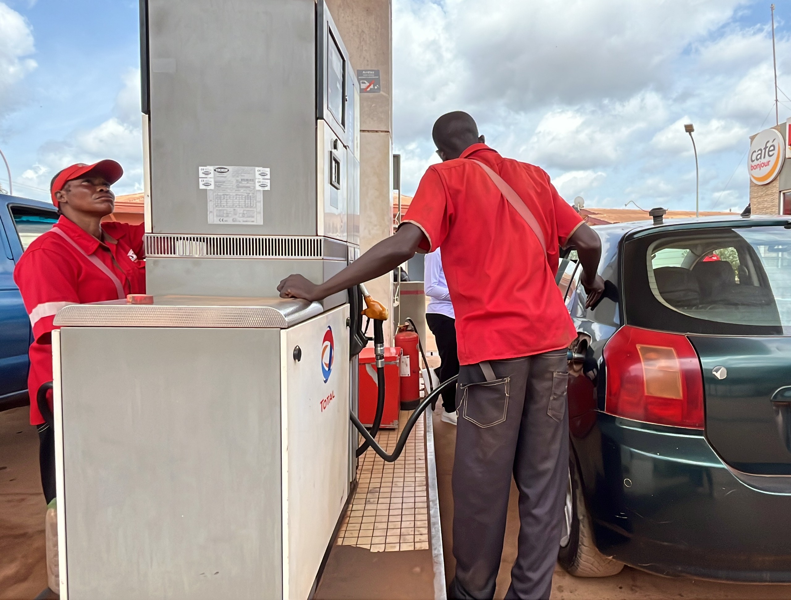 Pénurie de carburant à Bangui : le quotidien perturbé